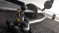 Sea nature sun ships keys iron dock chains complex magazine 