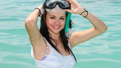 Selena Gomez Celebrity snorkeling