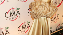 Shania twain golden dress