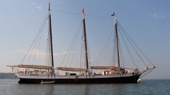 Ships Boats vehicles sail