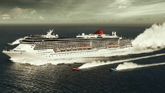 Ships race cruise ship