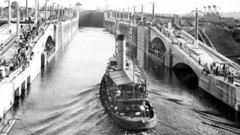 Ships vehicles historic canal