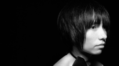 Short hair monochrome bowtie