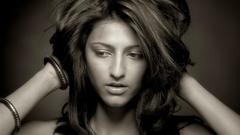 Shruti hassan high
