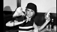 Sienna miller bananas monochrome