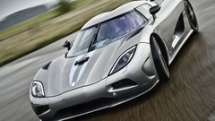 Silver koenigsegg agera