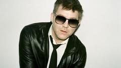 Simple Background LCD SoundSystem