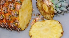 Slices fruits pineapples