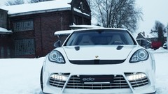Snow turbo Porsche Panamera Edo Competition Moby Dick