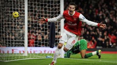 Soccer Arsenal FC Robin van Persie