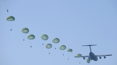 Soldiers Aircraft Army special