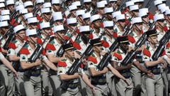 Soldiers military Famas French Foreign Legion foreign legion
