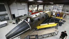 Spaceshiptwo construction credit thierry