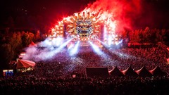Stage party hardstyle Q-Dance Mystery Land 2012