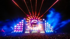 Stage party hardstyle Q-Dance Mystery Land 2012