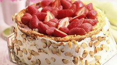 Strawberries dessert cakes