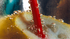 Straws lemons