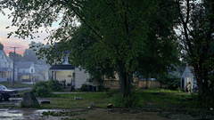 Street girl gregory crewdsonun