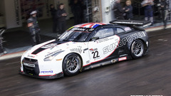 Sumo Nissan Nissan GT-R