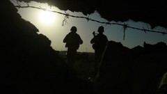 Sun soldiers military barbed wire shadows assault rifle light 