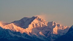 Sunset Mountains pink background winds Himalaya kangchenjunga