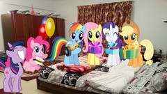 Surprise rarity ponies rainbow dash twilight sparkle pinkie pie 