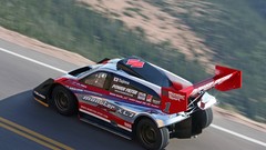 Suzuki climb Pike's Peak Suzuki Sport XL7 Hill Climb Special