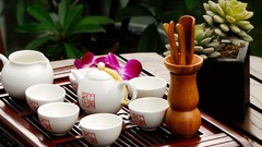 Tea kettle porcelain tea cup