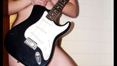 The bathroom two stringed