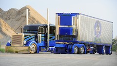 Trucks peterbilt 18 wheeler