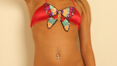 Veronika Fasterova pierced navel