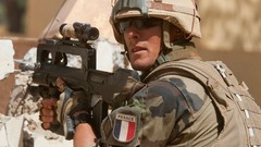 War weapons Guns Army soldiers French military Africa 