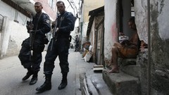 War weapons Guns police slum Rio de Janeiro Brazil raid 