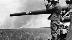War Wehrmacht artillery monochrome