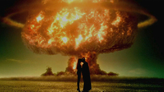 Watchmen Silk Spectre nuclear