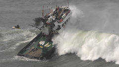 Waves ships vehicles