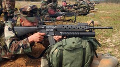 Weapons Guns Army soldiers equipment M16