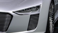 White cars Audi Spider