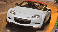 White cars Mazda Spyder mx-5