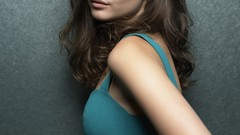 Willa holland