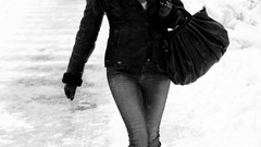 Winter woman Alex Semmi A Skiros Semmi