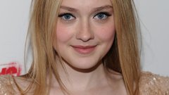 Woman Actress Dakota Fanning