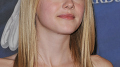 Woman Actress Dakota Fanning