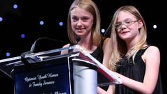 Woman Actress Dakota Fanning elle fanning