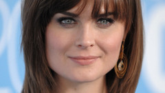Woman Actress emily deschanel