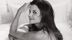 Woman Actress Katie Holmes