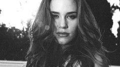 Woman Actress photo shoot Christa Allen