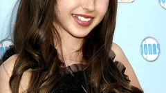 Woman Actress ryan newman