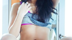 Woman amateurs Roxann Celecte