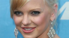 Woman Anna Faris